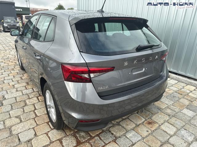 Skoda / Fabia / Grau / / / 130 Jahre 1.0 MPI 80 PS-Virtuelles Cockpit-AppleCarplay-Android-Auto-LED-Klima-Tempomat-R&uuml;ckfahrkamera-DAB-SHZ-15 Alu-sofort, Beispielbilder, ggf. teilweise mit Sonderausstattung