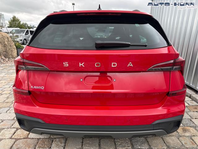Skoda / Kamiq / Rot / / / , Beispielbilder, ggf. teilweise mit Sonderausstattung