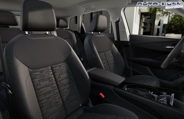 Audi Q3 Intense Tech LED+ KlimaP MMI+ Keyl PrivG 18Z eHK PDC+ 