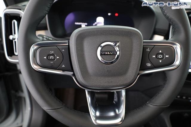Volvo XC40 Core 2WD B3 Mild-Hybrid Core, Navi, LED, Winter, Kamera, el. Klappe 