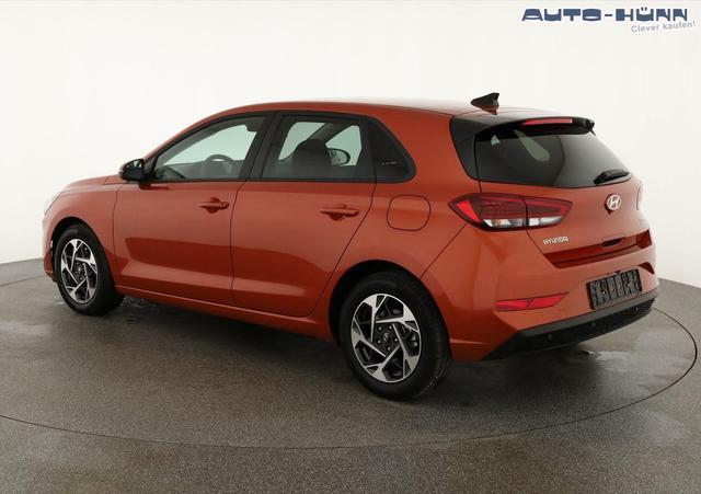 Hyundai i30 1.0 T-GDI DCT Family, Navi, Kamera, LED, 16-Zoll, Winterpaket, 1. Hand 