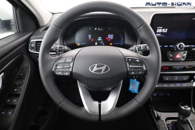 Hyundai i30 1.0 T-GDI DCT Family, Navi, Kamera, LED, 16-Zoll, Winterpaket 
