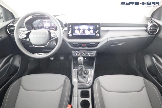 Skoda Fabia Selection 1.0 TSI Selection, Park, Winterpaket, SmartLink, 4-J Garantie 