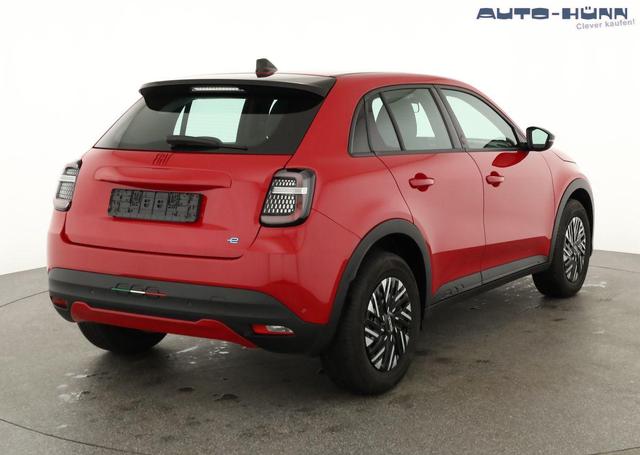 Fiat 600e 115 kW Red 115kWh, LED, APP-Connenct, 1-Hand 
