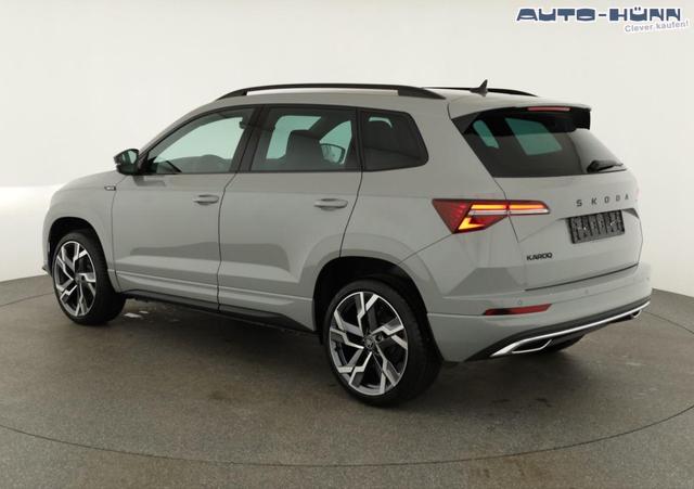 Skoda Karoq Sportline 1.5 TSI DSG Sportline, AHK, Navi, Matrix, Side, el. Klappe, Winter, 5 J.-Garantie, 19-Zoll 