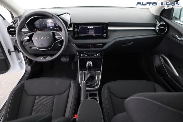 Skoda Fabia Selection 1.0 TSI DSG Selection, 15-Zoll schwarz, Winter, Ladeboden 