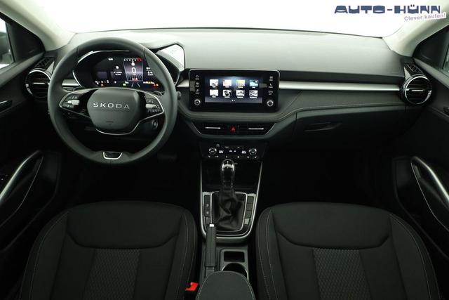 Skoda Fabia Selection 1.0 TSI DSG Selection, 15-Zoll schwarz, Winter, Ladeboden 