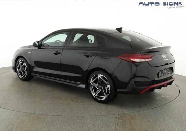 Hyundai i30 N Line 1.5 T-GDI DCT Fastback N-LINE, Navi, 18-Zoll, Kamera, LED, Winter 