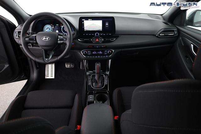 Hyundai i30 N Line 1.5 T-GDI DCT Fastback N-LINE, Navi, 18-Zoll, Kamera, LED, Winter 