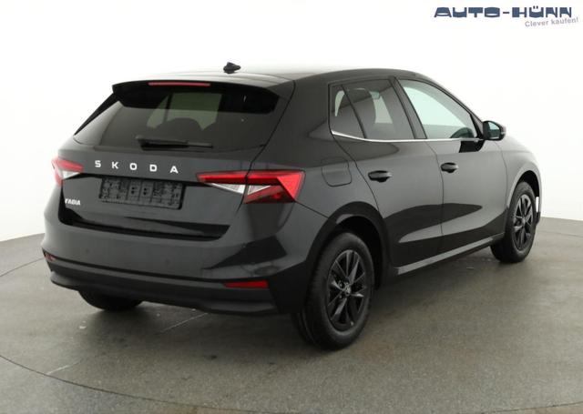 Skoda Fabia Selection 1.0 TSI DSG Selection, KESSY, Kamera, 15-Zoll schwarz, Winter, Ladeboden 