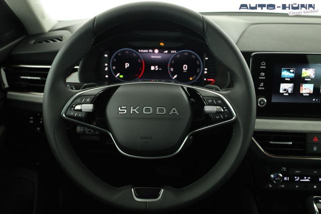 Skoda Kamiq Selection 1.0 TSI DSG 130 Jahre, LED, Side, ACC, Kamera, el. Klappe, Winter, 17-Zoll 