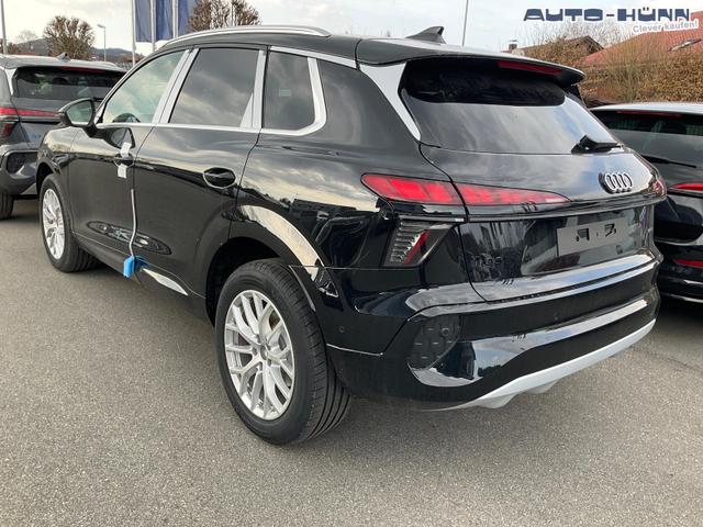 Audi Q3 TFSI quattro 150 kW quattro, AHK, Navi, AreaView, Side, Sound, Winter, 18-Zoll 