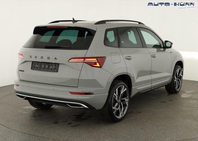 Skoda Karoq Sportline 1.5 TSI DSG Sportline, Pano, AHK, Navi, CANTON, Matrix, AreaView, Side, FS-beheizbar, 19-Zoll 