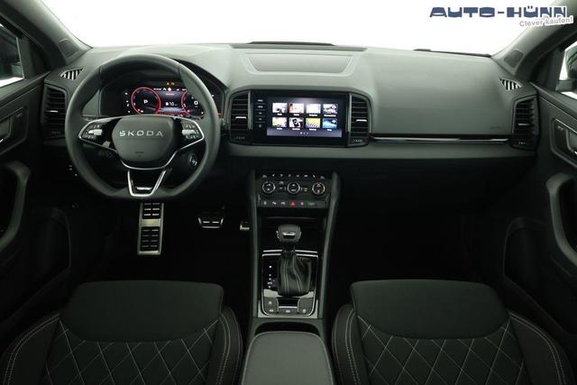 Skoda Karoq Sportline 1.5 TSI DSG Sportline, Pano, AHK, Navi, Matrix, AreaView, Side, FS-beheizbar, Winter, 19-Zoll 