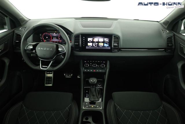 Skoda Karoq Sportline 4x4 2.0 TDI DSG Sportline, Pano, AHK, Navi, Matrix, AreaView, Side, Kamera, el. Klappe, FS-beheizbar, Winter 