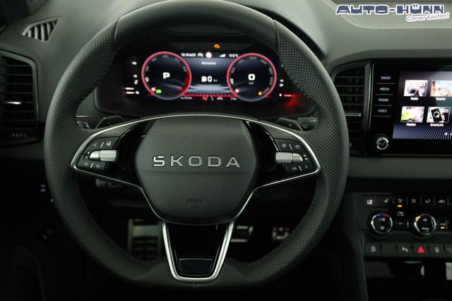 Skoda Karoq Sportline 4x4 2.0 TSI DSG Sportline, Pano, AHK, Navi, Matrix, Side, Winter, 5 J.-Garantie 