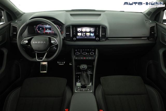 Skoda Karoq Sportline 1.5 TSI DSG Sportline, AHK, Navi, Matrix, Side, el. Klappe, Winter, 5 J.-Garantie 