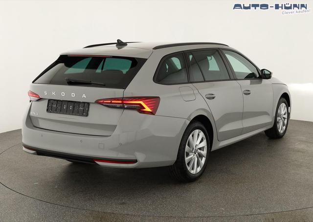 Skoda Octavia Combi 1.5 TSI 110 kW Selection Selection, AHK, LED, Side, ACC, Kamera, 17-Zoll 