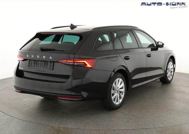 Skoda Octavia Combi 1.5 TSI 110 kW Selection Selection, AHK, LED, Side, ACC, Kamera, Winter, 17-Zoll 