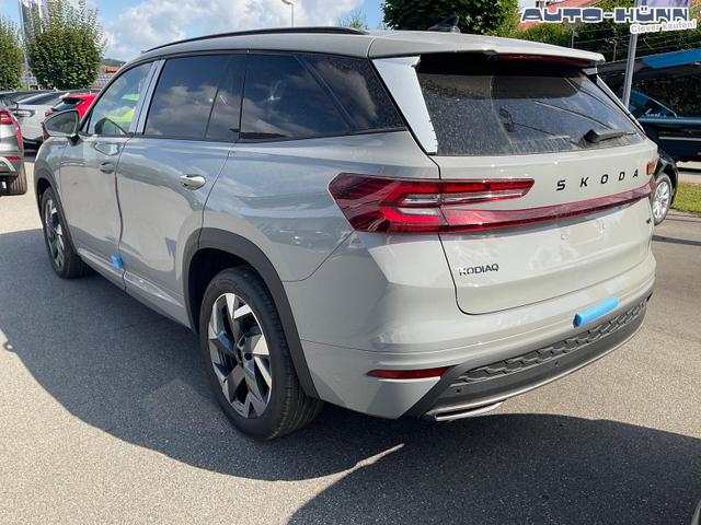 Skoda Kodiaq 2.0 TDI 142 kW 4x4 Sportline DSG Sportline, Pano, AHK, Navi, Matrix, el. Klappe, Side, Winter, 19-Zoll, 4 J.-Garantie 