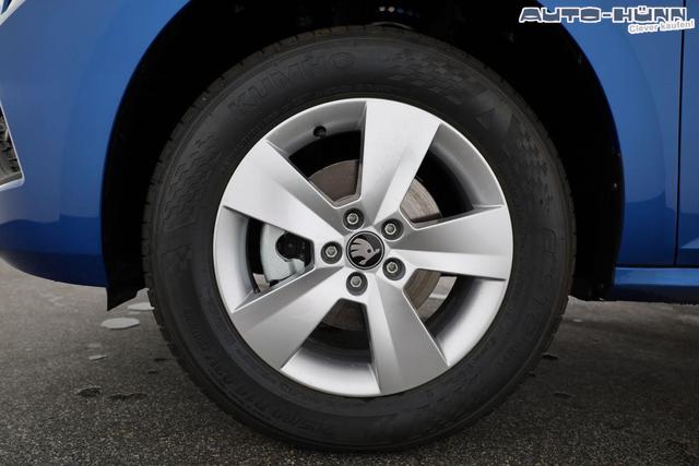 Skoda Kamiq Selection 1.5 TSI DSG Selection, LED, Kamera, Ladeboden, Winter, 16-Zoll 
