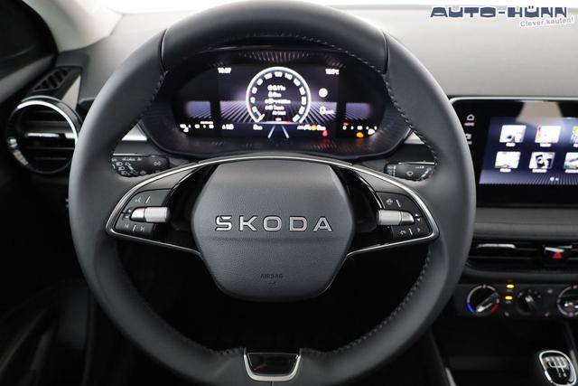 Skoda Fabia Selection 1.0 TSI Selection, AHK, Tempomat, Ladeboden, Park, Winterpaket, SmartLink, 4-J Garantie 