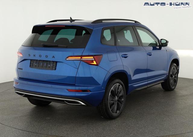 Skoda Karoq Sportline 1.5 TSI DSG Sportline, Pano, AHK, Navi, CANTON, Matrix, AreaView, Side, el. Klappe, FS-beheizbar, 5 J.-Garantie 