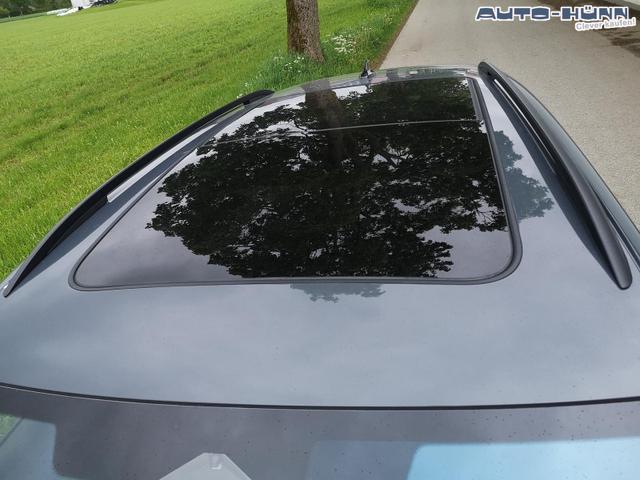 Volkswagen Tiguan 2.0 TDI 110 kW R-Line DSG Head Up Black 360 AHK 