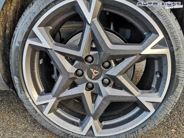 Cupra Leon Sportstourer 2.0 TSI 245 kW 4Drive VZ Kombi 2.0TSI DSG 4x4 AHK ABT GV5 Matrix el. Hk Pano Navi Sound 