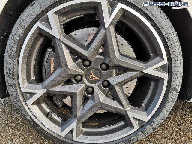 Cupra Leon Sportstourer 2.0 TSI 245 kW 4Drive VZ Kombi 2.0TSI DSG 4x4 AHK GV5 LED el. Hk 