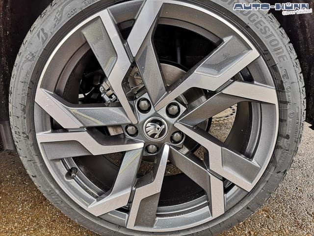 Skoda Karoq Sportline 2.0TDI DSG 4x4 AHK Matrix Pano Sound Leder 19 Zoll 