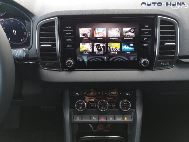 Skoda Karoq Selection 1.5 TSI DSG GV5 AHK Navi ACC 