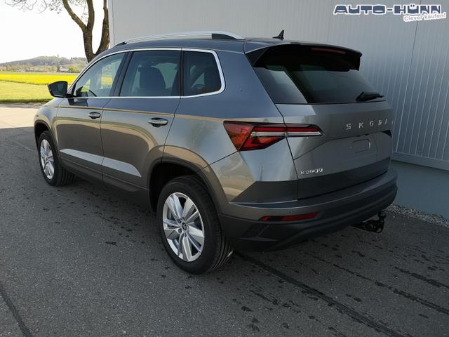 Skoda Karoq Selection 1.5 TSI DSG GV5 AHK 17 Ladeb 