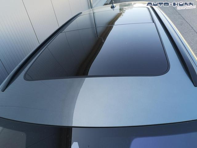 Skoda Octavia Combi 2.0 TSI 195 kW RS Kombi 2.0TSI Pano Matrix Area AHK Sound GV5 