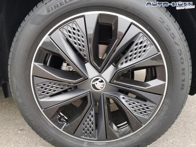 Skoda Karoq Sportline 2.0TDI DSG 4x4 AHK Matrix Navi ACC 