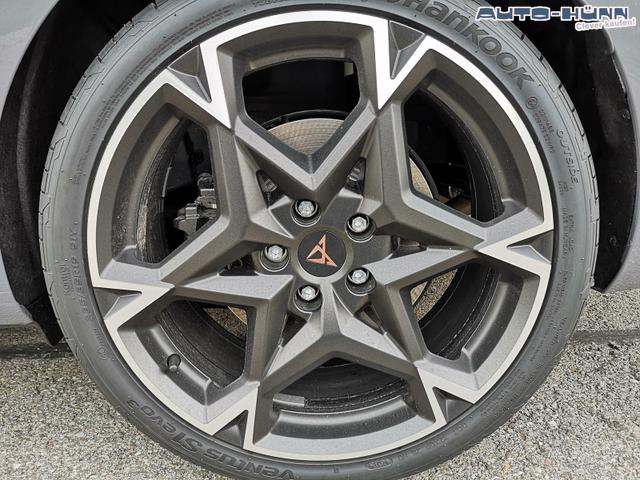 Cupra Leon Sportstourer 2.0 TSI 245 kW 4Drive VZ Kombi 2.0TSI DSG 4x4 AHK GV5 Matrix el. Hk Pano Navi Sound 