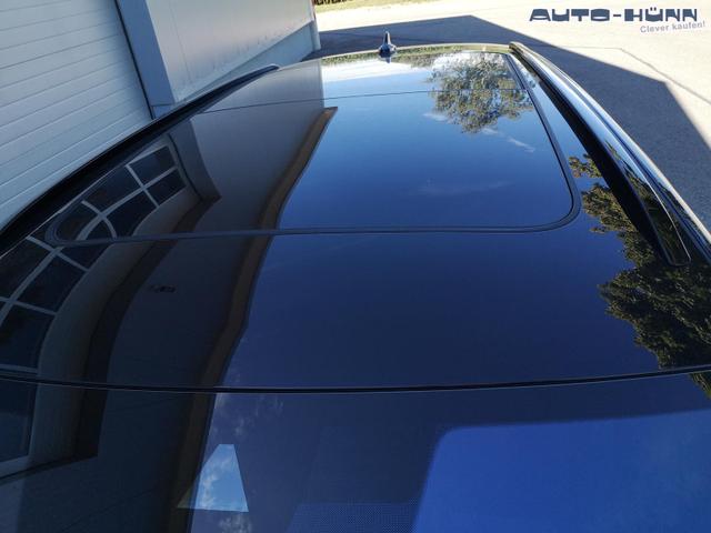 Skoda Octavia Combi 2.0 TSI 195 kW RS Kombi 2.0TSI Pano Matrix Area AHK Sound GV5 