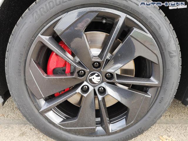Skoda Octavia Combi 2.0 TSI 195 kW RS Kombi ABT 2.0TSI Pano Matrix Area AHK Sound GV5 