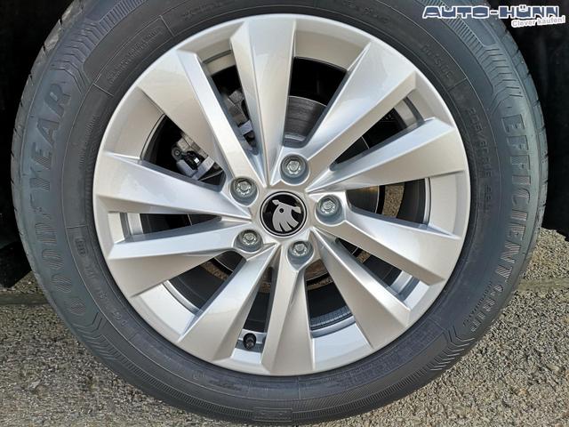 Skoda Octavia Combi 2.0 TDI 110 kW Selection Kombi DSG AHK Navi GV5 