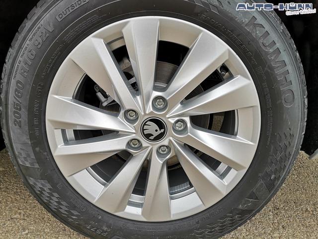 Skoda Octavia Combi 2.0 TDI 110 kW Selection Kombi DSG AHK Navi GV5 