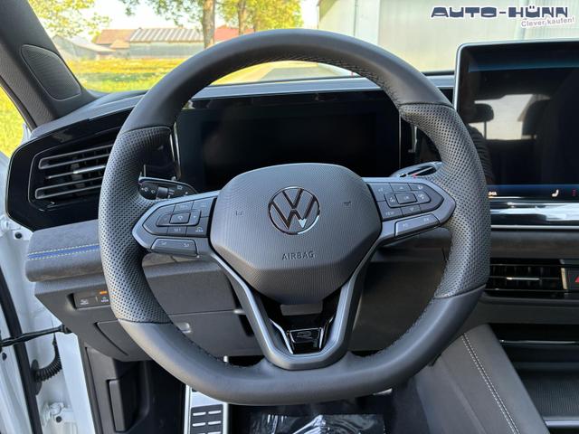 Volkswagen Tiguan 2.0 TDI 110 kW R-Line DSG Head Up Black 360 AHK 