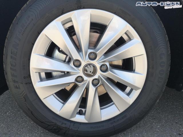 Skoda Octavia Combi 2.0 TDI 110 kW Selection Kombi DSG Navi PDC GV5 el. Hk 