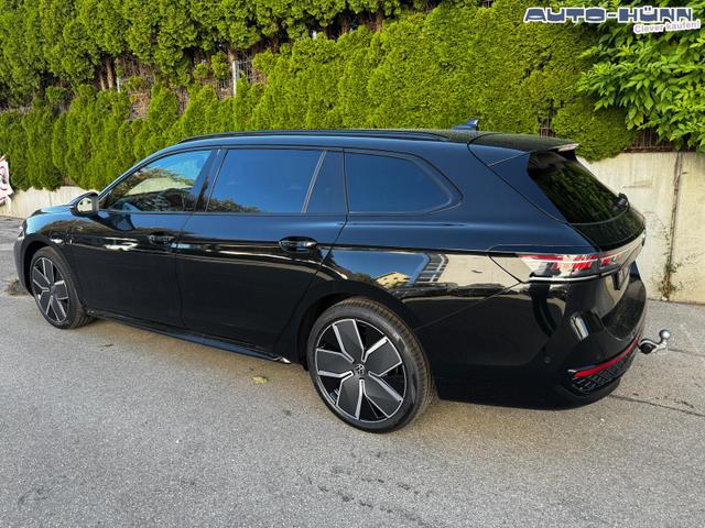 Volkswagen Passat Variant 1.5 TSI eHybrid 200 kW R-Line Black AHK 360 