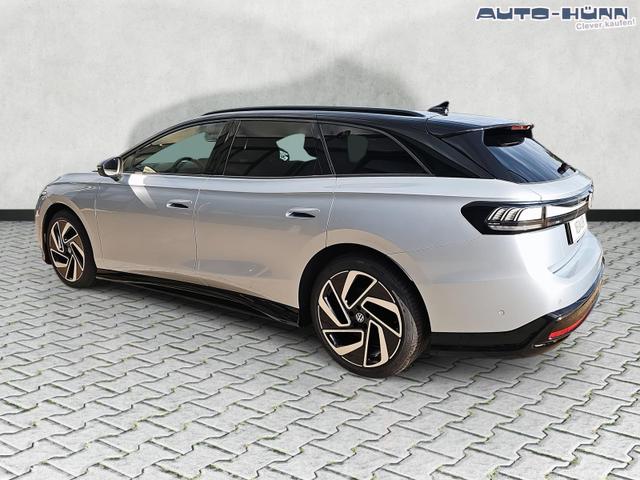Volkswagen ID.7 Kombi Pro 210 kW Tourer BlackStyle AHK IQdr Intpaket 20Z 