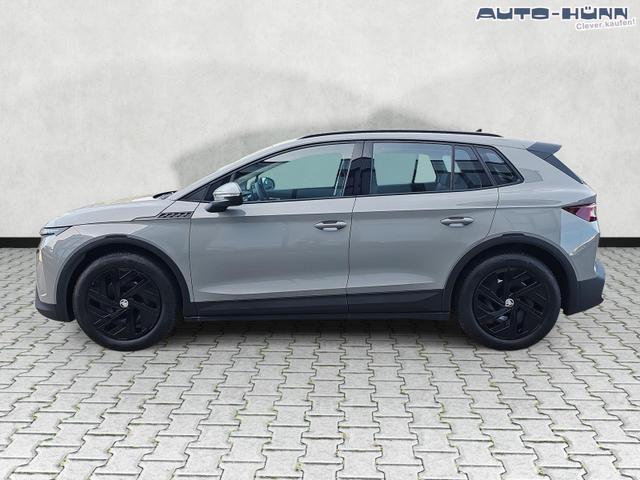 Skoda Elroq 50 Tour Studio SmartLink Kamera UniversalCharger 