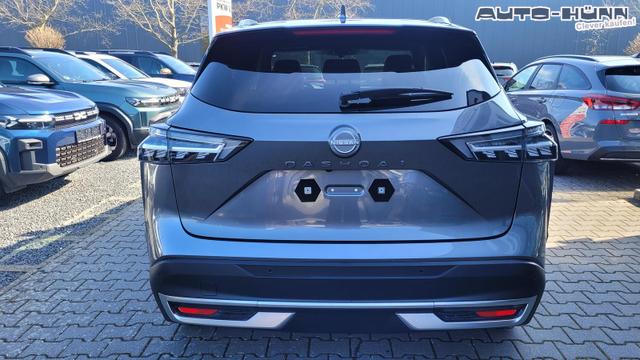 Nissan Qashqai Tekna 4x4 4x4*Navi*LED*PDach*Leder*Shzg*BFS* 