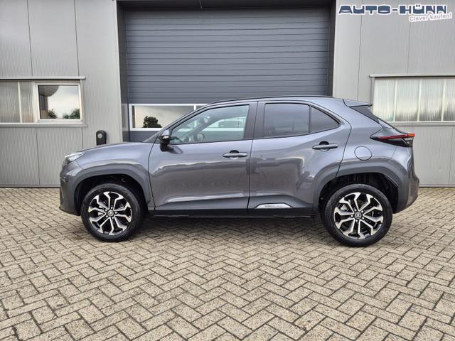 Toyota Yaris Cross 1.5VVT-iE 130PS Automatik Teamplayer Klimaautomatik Sitzheizung Lenkradheizung PDC v+h Rückf.Kamera 17-LM abged.Scheiben 2xKeyless DAB+ Bluetooth Touchscreen Apple CarPlay Android Auto 