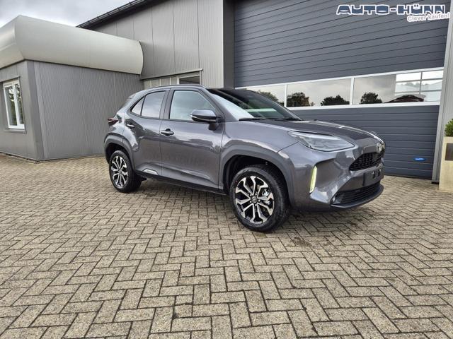Toyota Yaris Cross 1.5VVT-iE 130PS Automatik Teamplayer Klimaautomatik Sitzheizung Lenkradheizung PDC v+h Rückf.Kamera 17-LM abged.Scheiben 2xKeyless DAB+ Bluetooth Touchscreen Apple CarPlay Android Auto 