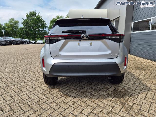 Toyota Yaris Cross 1.5VVT-iE 130PS Automatik Teamplayer Klimaautomatik Sitzheizung Lenkradheizung PDC v+h Rückf.Kamera 17-LM abged.Scheiben 2xKeyless DAB+ Bluetooth Touchscreen Apple CarPlay Android Auto 