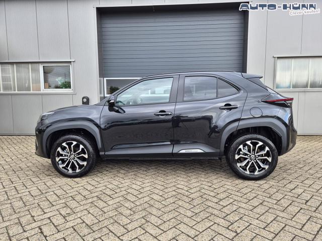 Toyota Yaris Cross 1.5VVT-iE 130PS Automatik Teamplayer Klimaautomatik Sitzheizung Lenkradheizung PDC v+h Rückf.Kamera 17-LM abged.Scheiben 2xKeyless DAB+ Bluetooth Touchscreen Apple CarPlay Android Auto 